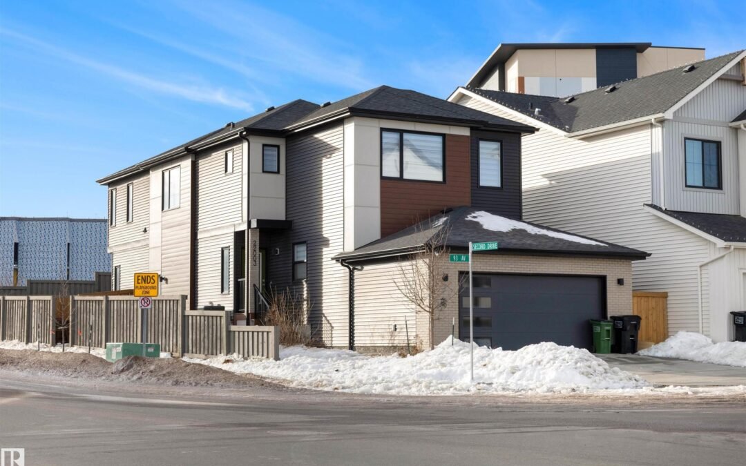 22003 93 AV NW